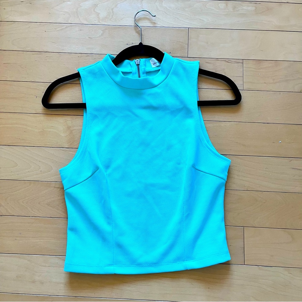 Sleeveless Zip Up Top